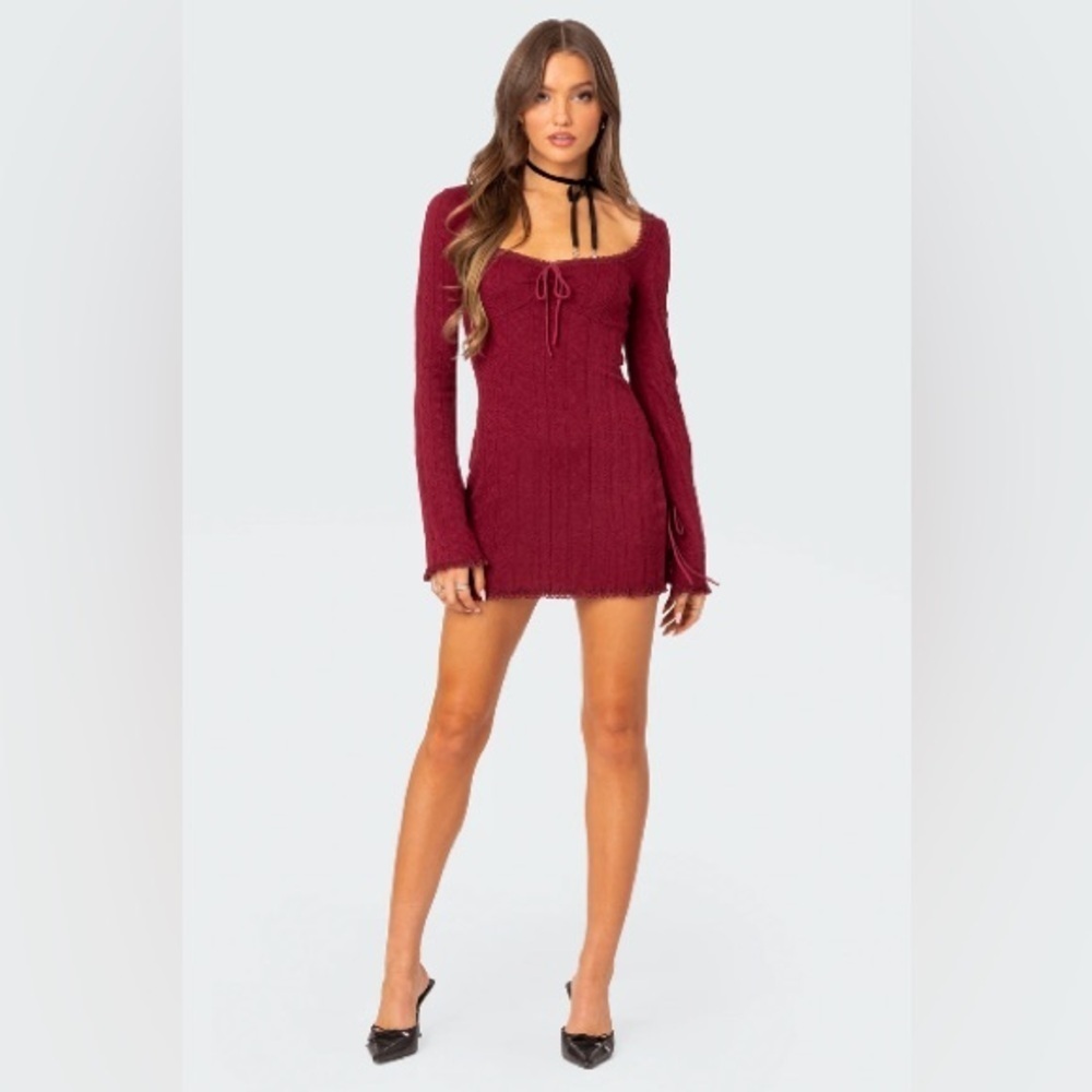 Edikted Elegant Red Long-Sleeve Dress - Picture 4 of 12